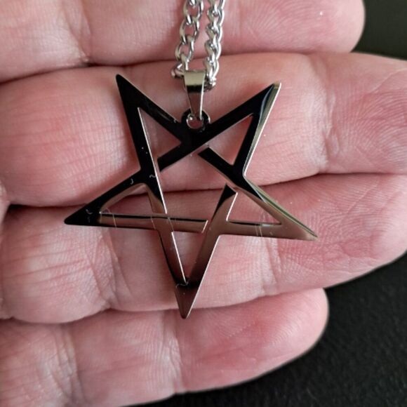 Inverted Pentagram Necklace Amulet Pendant & Chain Gothic Heavy Metal Jewelry - Picture 6 of 8